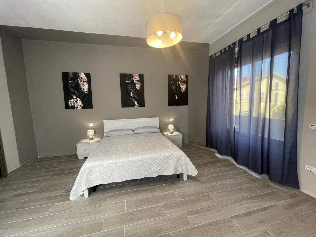 Appartamento Elegante Carbonia Exterior photo